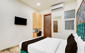 Super Townhouse Hotel Silver Saffron
